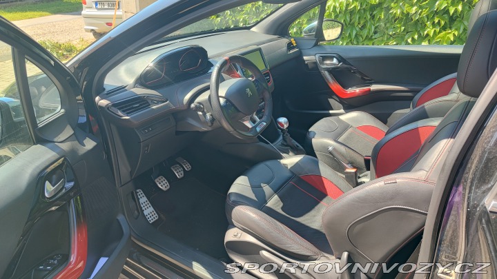 Peugeot 208 GTi 2013