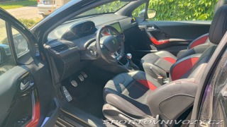 Peugeot 208 GTi  2013