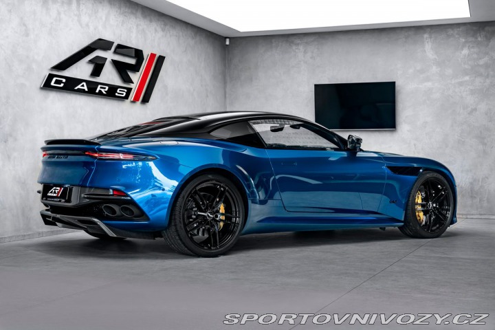 Aston Martin DBS  2023