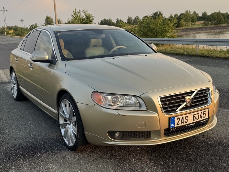 Volvo S80 