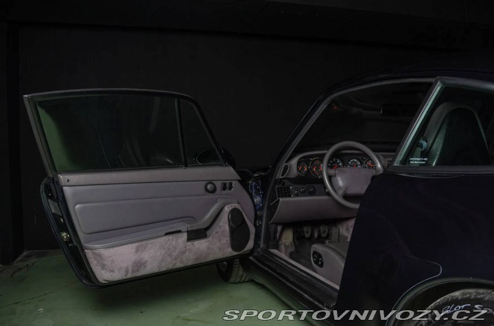 Porsche Carrera GT Carrera 4 1995