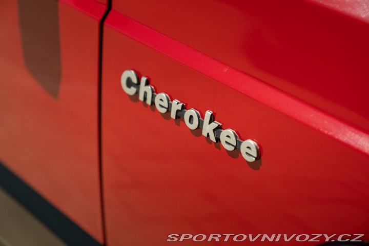 Ostatní značky Ostatní modely Jeep CHEROKEE 2.8 V6 1985
