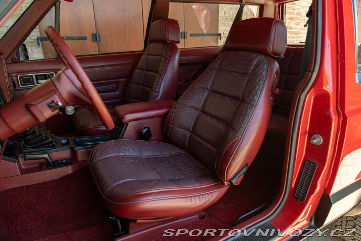 Ostatní značky Ostatní modely Jeep CHEROKEE 2.8 V6 1985