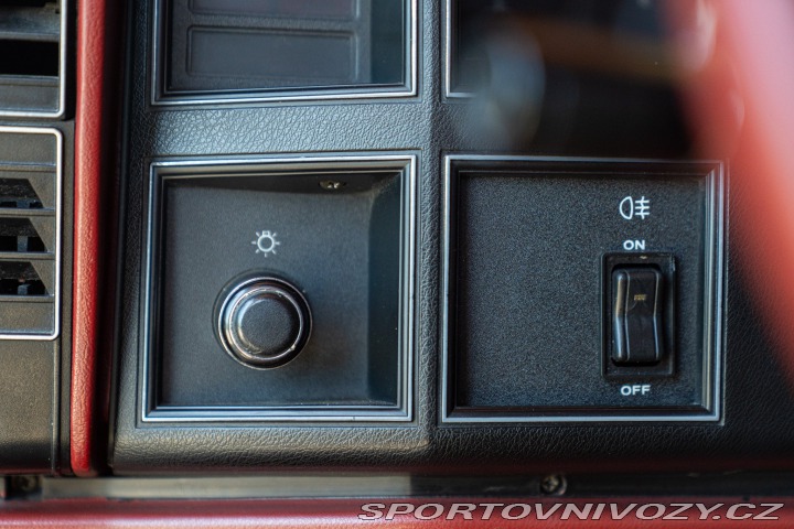 Ostatní značky Ostatní modely Jeep CHEROKEE 2.8 V6 1985