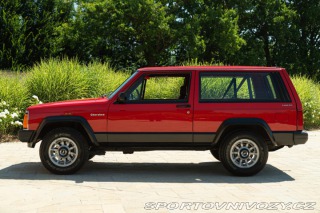Ostatní značky Ostatní modely Jeep CHEROKEE 2.8 V6 1985