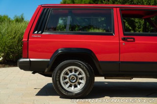 Ostatní značky Ostatní modely Jeep CHEROKEE 2.8 V6 1985