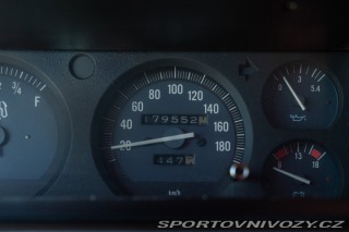 Ostatní značky Ostatní modely Jeep CHEROKEE 2.8 V6 1985