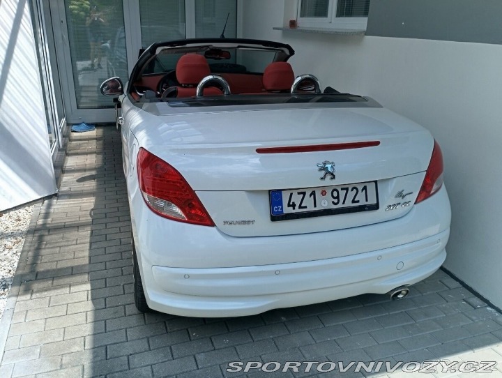 Peugeot 207 CC cc 16 v benzín 2010