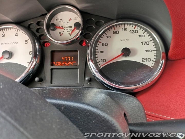 Peugeot 207 CC cc 16 v benzín 2010