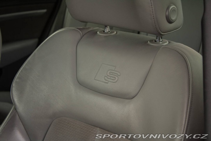 Audi Ostatní modely E-tron  50 quattro S Line, matri 2020