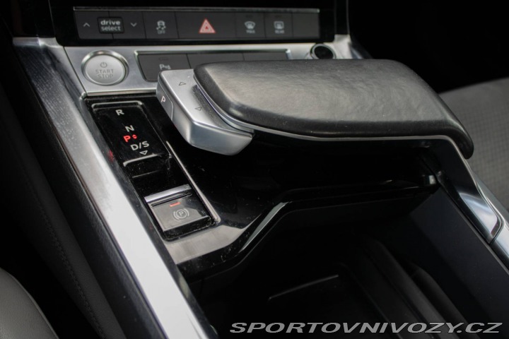 Audi Ostatní modely E-tron  50 quattro S Line, matri 2020