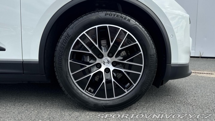 Porsche Macan 2025