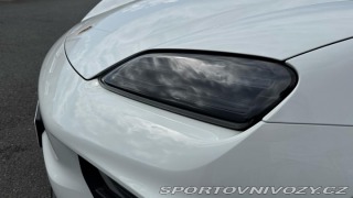 Porsche Macan  2025