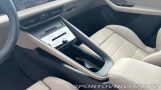 Porsche Macan  2025