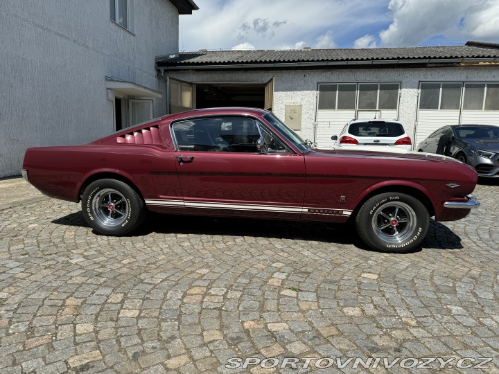 Ford Mustang fastback 1965