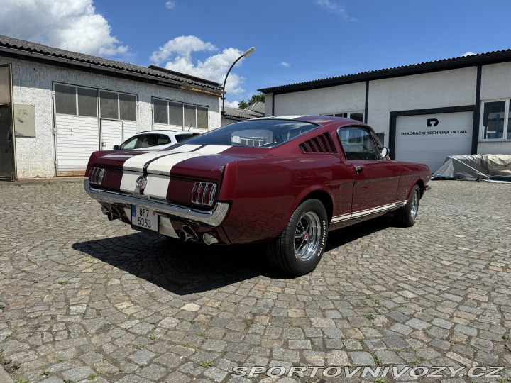 Ford Mustang fastback 1965