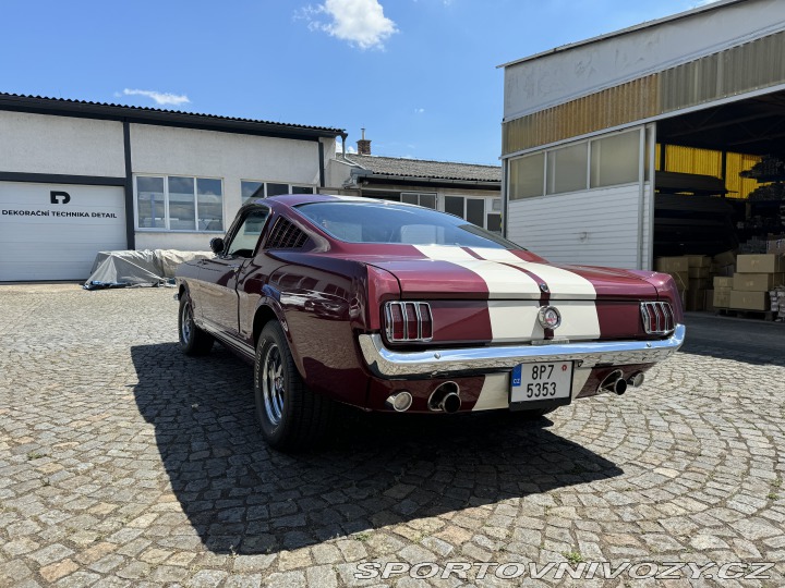 Ford Mustang fastback 1965