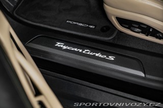 Porsche Taycan Turbo S Keramiky Pano PDL 2021