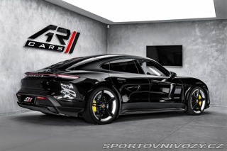 Porsche Taycan Turbo S Keramiky Pano PDL 2021