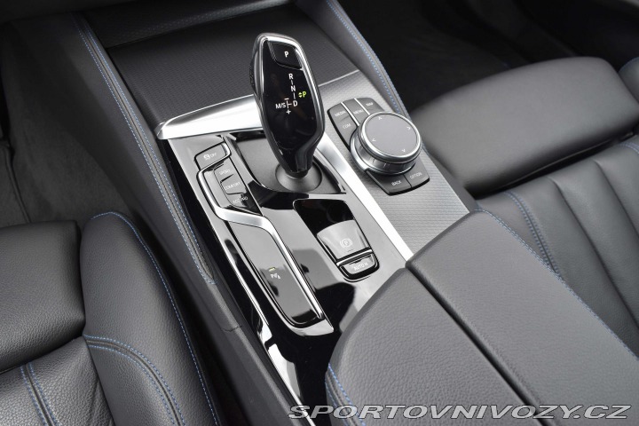 BMW 5 530d xD ///M*ZÁRUKA*TAŽNÉ 2023