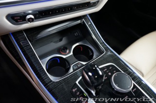 BMW X7 M50i*6-MÍST*NEZ.TOP*ZÁRUK 2021