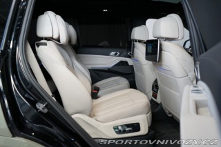 BMW X7 M50i*6-MÍST*NEZ.TOP*ZÁRUK 2021