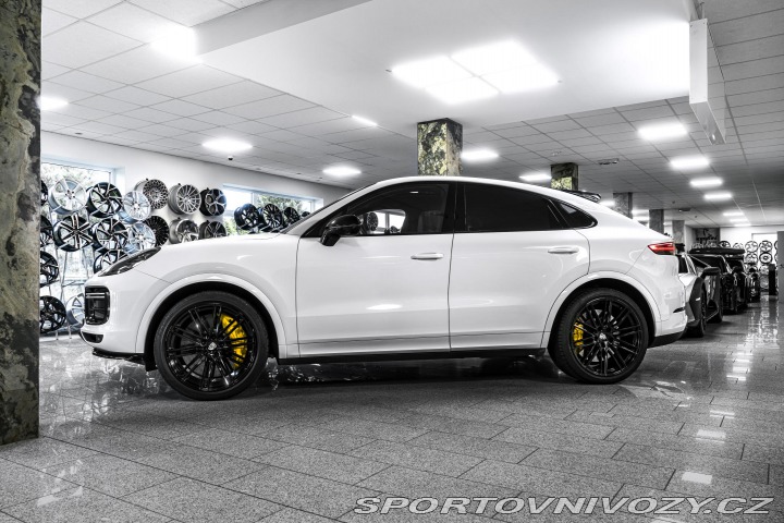 Porsche Cayenne Turbo PCCB/HUD/PDLS/ZÁRUK 2019