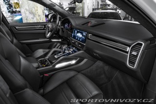 Porsche Cayenne Turbo PCCB/HUD/PDLS/ZÁRUK 2019