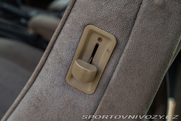 Ostatní značky Ostatní modely Land Rover RANGE ROVER 3.9 1991