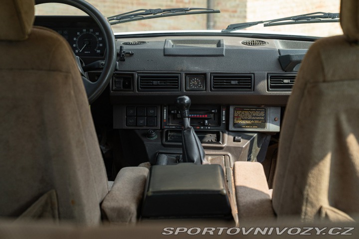 Ostatní značky Ostatní modely Land Rover RANGE ROVER 3.9 1991