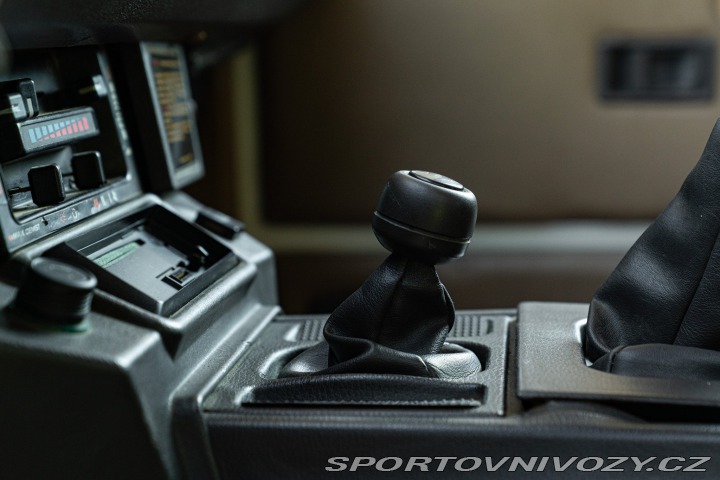 Ostatní značky Ostatní modely Land Rover RANGE ROVER 3.9 1991