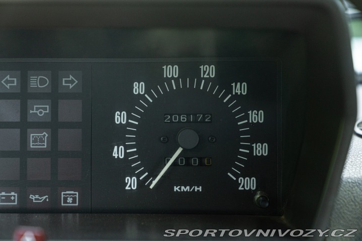 Ostatní značky Ostatní modely Land Rover RANGE ROVER 3.9 1991