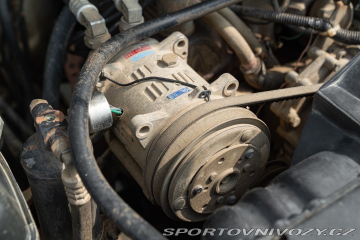 Ostatní značky Ostatní modely Land Rover RANGE ROVER 3.9 1991