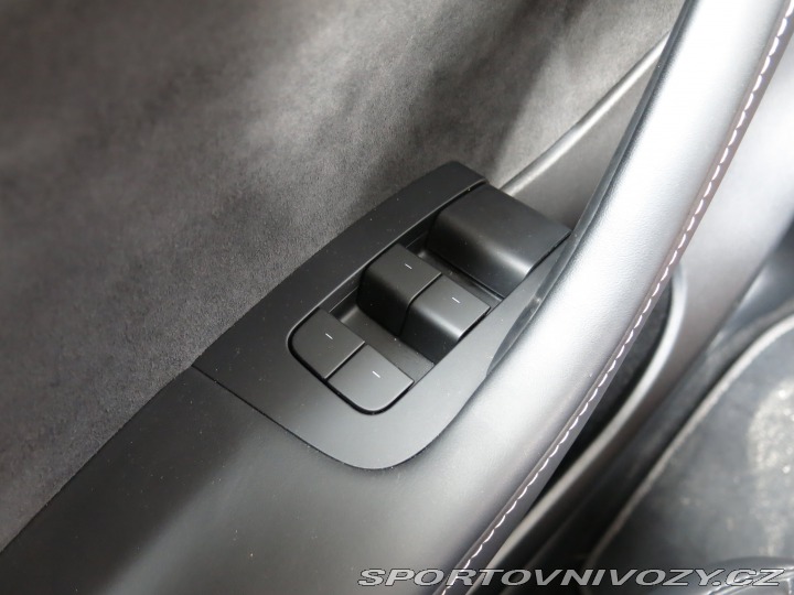 Tesla Model Y Long Range AWD 75kWh 2021
