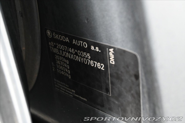 Škoda Octavia RS 2,0 TSI 180kW RS DSG Záru 2022