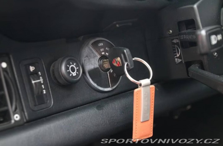 Porsche 911 Carrera 2 1991