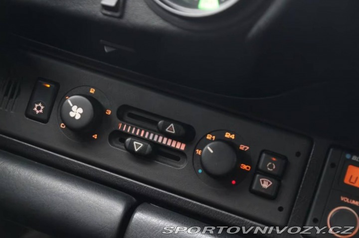 Porsche 911 Carrera 2 1991