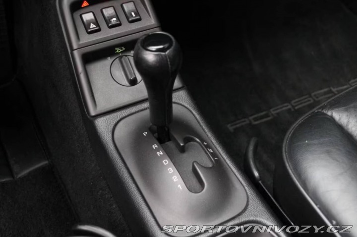 Porsche 911 Carrera 2 1991