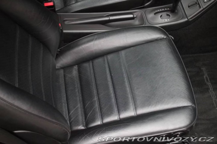 Porsche 911 Carrera 2 1991