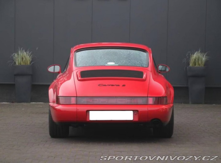 Porsche 911 Carrera 2 1991