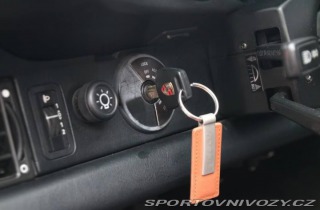Porsche 911 Carrera 2 1991