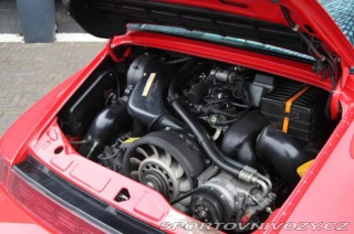 Porsche 911 Carrera 2 1991