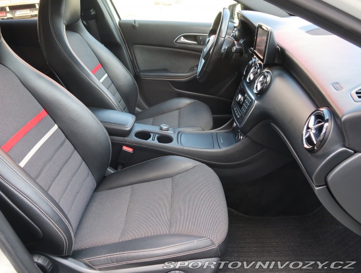 Mercedes-Benz A Style A 250 2013