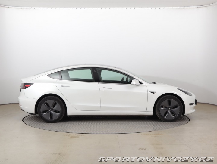 Tesla Model 3 Std Range Plus 52kWh 2019