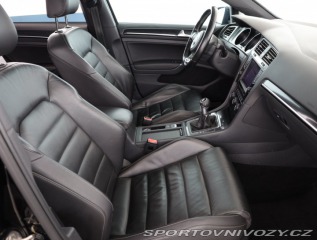Volkswagen Golf Highline 2.0 TDI GTD 2016