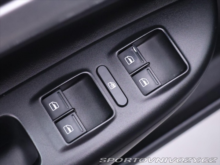 Škoda Octavia RS 2,0 TSI 147kW RS Xenon 2. 2009