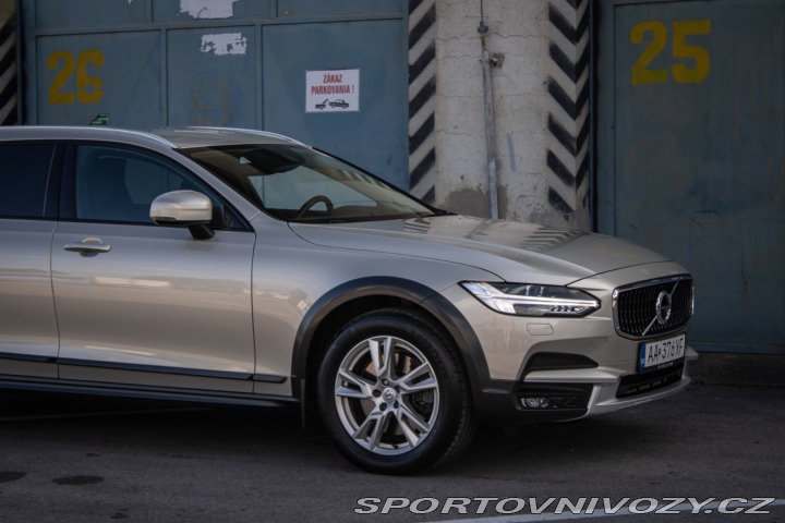 Volvo V90 CC  D5 2.0L Cross Country 2017