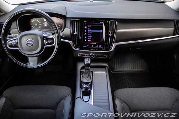 Volvo V90 CC  D5 2.0L Cross Country 2017