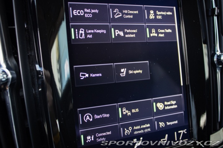 Volvo V90 CC  D5 2.0L Cross Country 2017