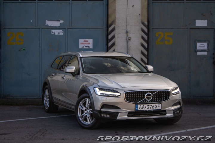 Volvo V90 CC  D5 2.0L Cross Country 2017